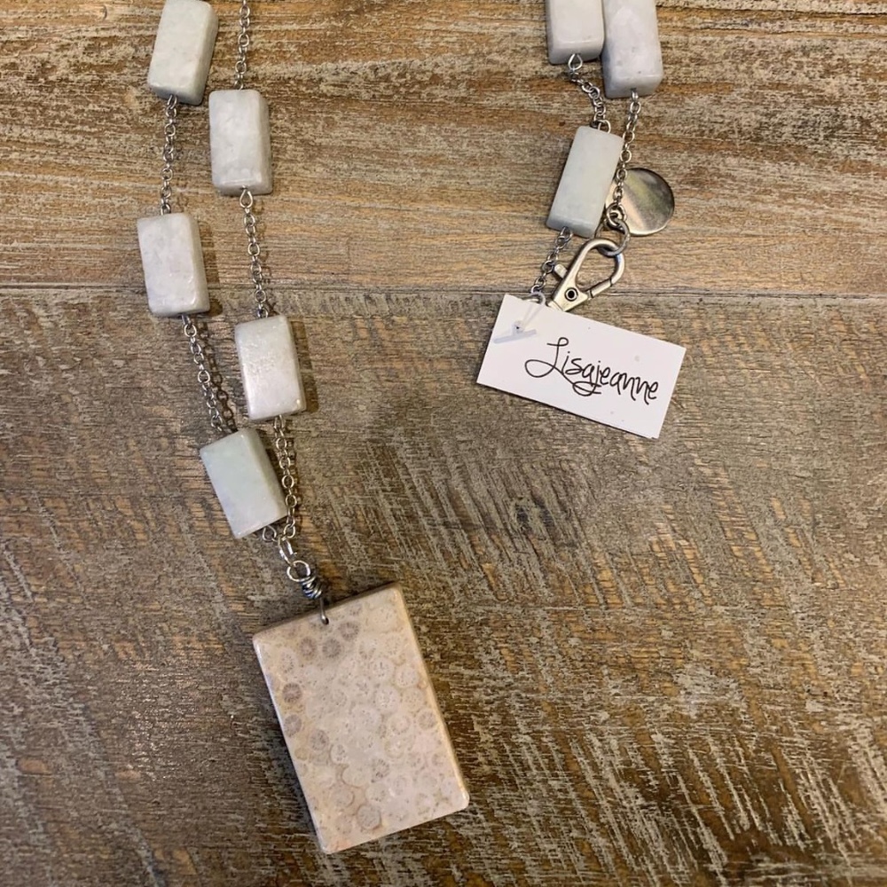 Square Cut Amazonite With Fossilized Pendant Neck… - image 2